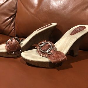 Dr. Scholls wedge sandals size 8